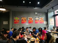 大堂-范贤光鸡公煲(平乐园总店)