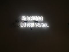 -UNI UNI(环亚凯瑟琳店)