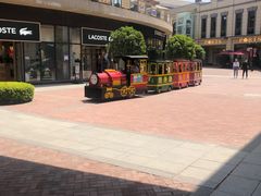 -王府井奥莱临潼小镇(临潼店)