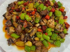 -乡土特色.冷锅鱼.牦牛肉汤锅