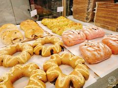 霸气芝士草莓-奈雪的茶(市百一店)