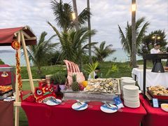 -亚龙湾希尔顿自助餐厅·海鲜·烧烤·沙滩BBQ·现场乐队