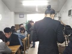 -何记酿皮店(西流湾店)