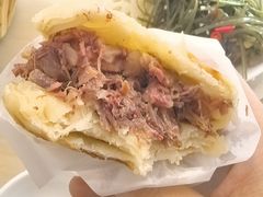 -闫家驴肉老店(华电一校店)
