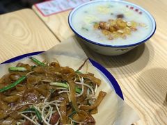 传统干炒牛河-荔银肠粉·非遗手藝(夫子庙店)