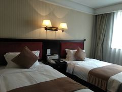 -杭州海华满陇度假酒店