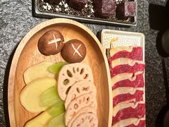 -三出山火锅(南京万象天地店)