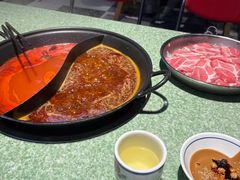 -憨铁匠老火锅(龙岗万科里店)