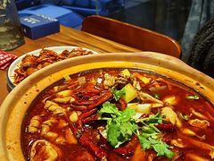 肥肠牛蛙砂锅-马头巷·隐庐居·红油大虾(园区店)