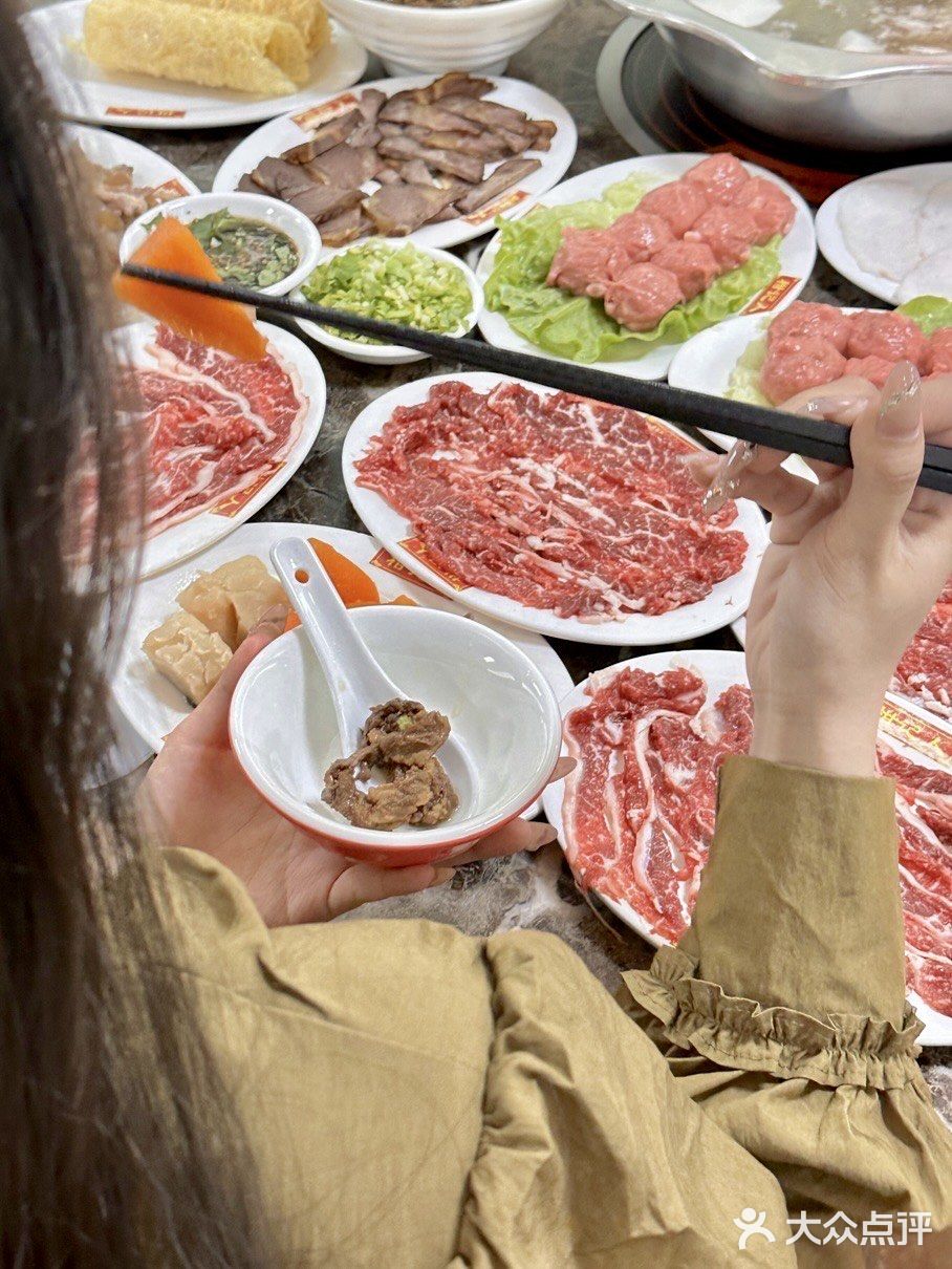 下了高铁就能吃上正宗牛肉火锅🔥海记火锅‼️