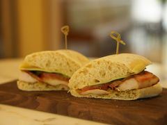 青酱烟熏鸡胸三明治-WHEAT&BAKER-麥(凯德来福士店)