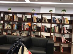 -北京鹏龙大道奔驰4S店(纪家庙店)
