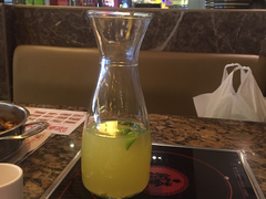 -黄记煌三汁焖锅(新佳丽江汉路店)