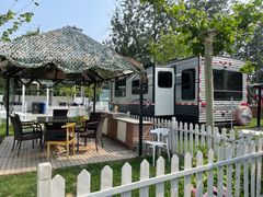 -TIPPI营地 房车主题·露营烧烤团建轰趴(天安假日店)