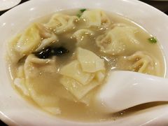 虾肉小馄饨-王家沙点心店(南京西路总店)