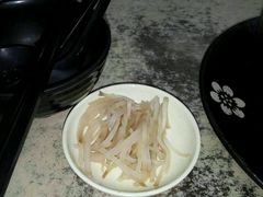 -丽虹云南过桥米线(兴工街店)