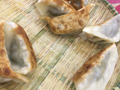 -江城燕子大排档(江汉路步行街店)