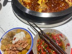 -厂花素芬九宫格火锅(红光店)