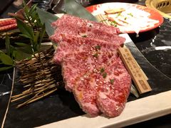 -山川小町·极番烧肉(新地假日广场店)