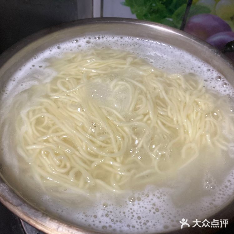 无餐厅可敌的自家咸菜黄鱼面