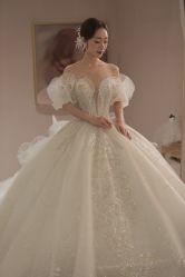 -艾米丽婚纱礼服