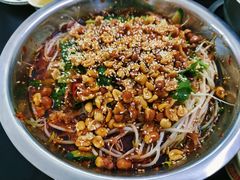 -周良天山牛杂城(天山路总店)
