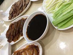 -大鸭梨烤鸭店(金顶街店)