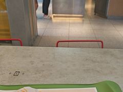 -麦当劳(中二横路店)