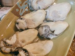 新鲜生蚝-胡须佬鸡煲四季火锅(龙珠大道店)