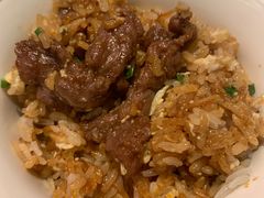 窝蛋牛肉煲仔饭-啫神·广州地标美食(北京路店)