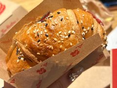 -Tims天好咖啡·贝果(东吴龙湖天街店)