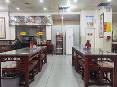 -牛一嘴·兰州牛肉面·大盘鸡(财富中心店)