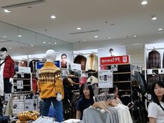 -优衣库(东莞东城万达广场店)