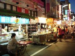 -六合夜市