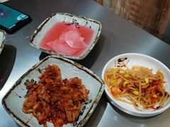 -豚豚猪村烤肉·韩国烤肉(总店)