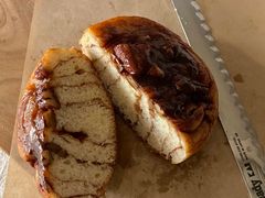 黏黏枫糖肉桂卷-慢熟面包店bud bread(孩儿巷店)