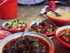 -老闵田螺馆·南昌特色小炒(梦时代店)