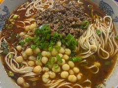 -丁丁猫重庆小面(徐州路店)