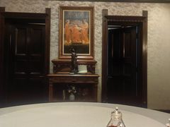 -上海跨国采购会展中心