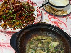 -老班长·小龙虾·鲜货烧烤大排档(金街美地店)