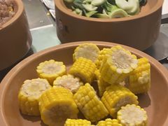 -龍歌自助小火锅(市南金茂湾店)