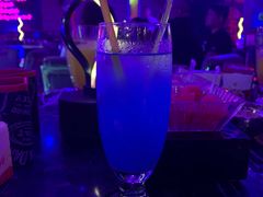 -汉斯酒吧