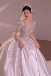 -沐澜婚纱礼服美妆馆(豪润风尚国际店)