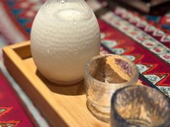 云南纂新奶白酒-火塘云南烧烤大排档