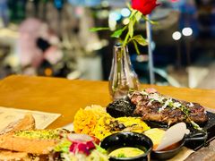 -Mark&Mars Restaurant