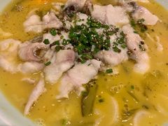 经典酸菜鱼-丁记盐蘸牛肉·新杭菜(河东路店)