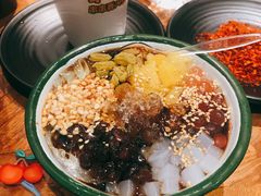-牛小嫩串串火锅(老国贸总店)