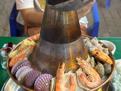 -一口猪海鲜浑锅·东北家常菜