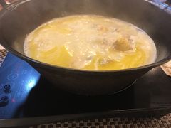 -鲜入围煮花胶鸡海鲜火锅