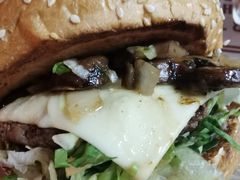 -The Habit Burger Grill 哈比特汉堡(复兴soho店)